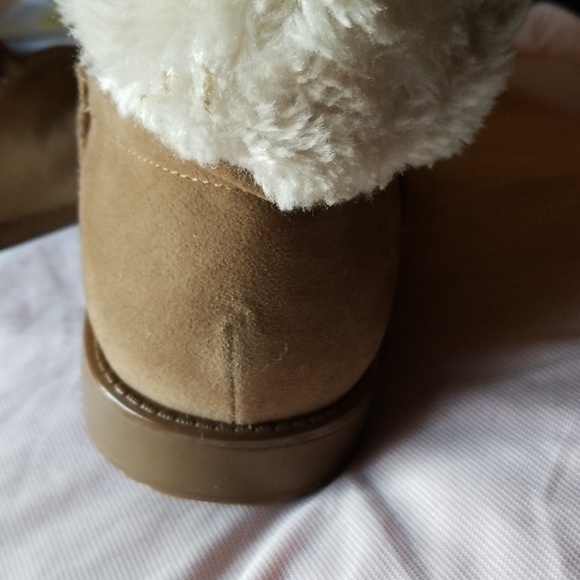 Boot - Picture 4 of 6